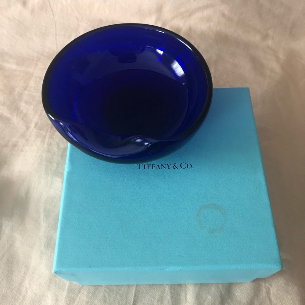 Tiffany and Co. Elsa Peretti Thumbprint bowl/dish SOLD - Picture 6 of 8